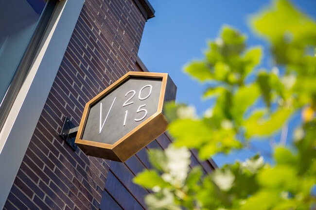 Photo - Vintage on Selby