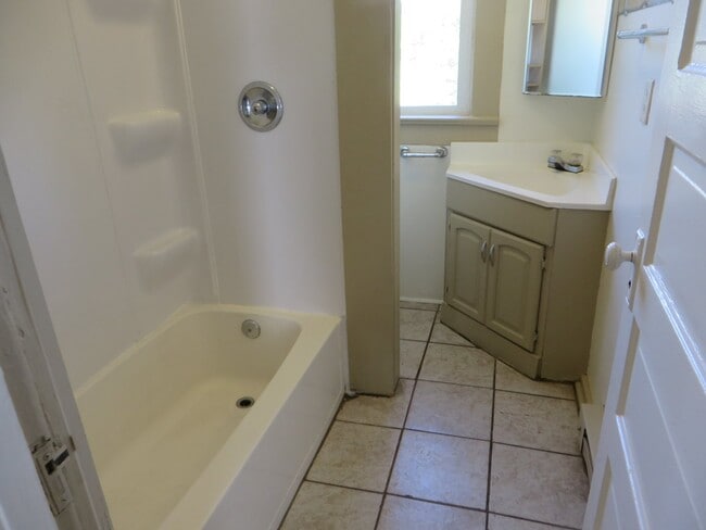 Photo - 1521 Taylor St Unit 2