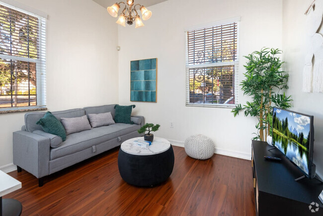 Building Photo - 5750 San Vicente Blvd Unit ID1043052P Rental