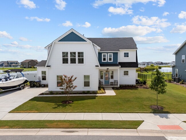 Photo - 105 Farmridge Wy