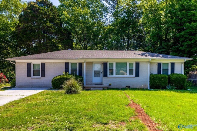 Photo - 3306 Reynolds Dr NW