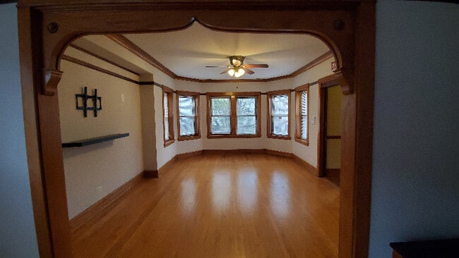Photo - 5328 W Parker Ave