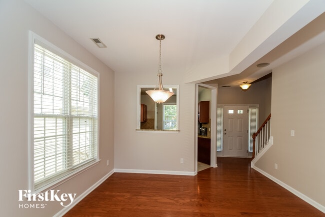 Photo - 136 Marino Pl