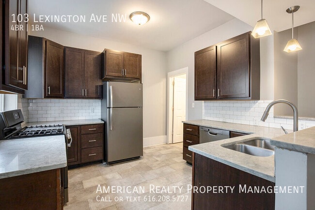 Photo - 103 Lexington Ave NW Unit 1