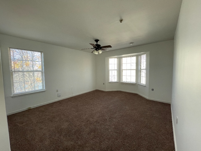 Photo - 9800 Lake Point Ct