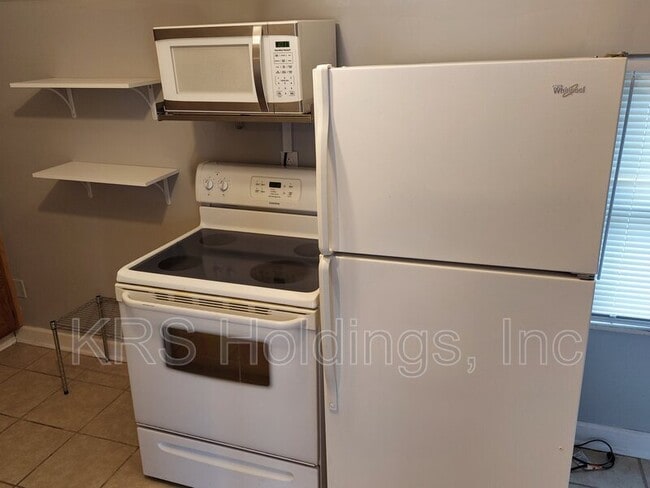Photo - 607 Winthrop St Unit Apt 2