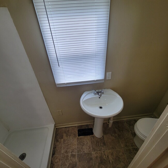 Photo - Near Southeast 3BR/2BA Home w/Central Air!