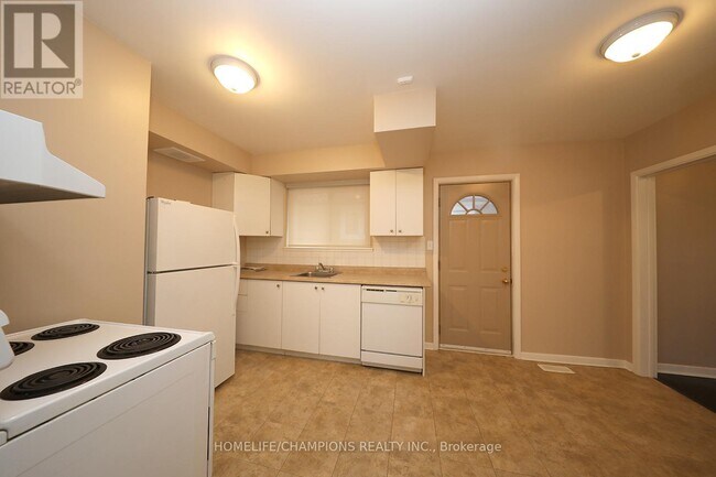 Photo - 10 Cunard St