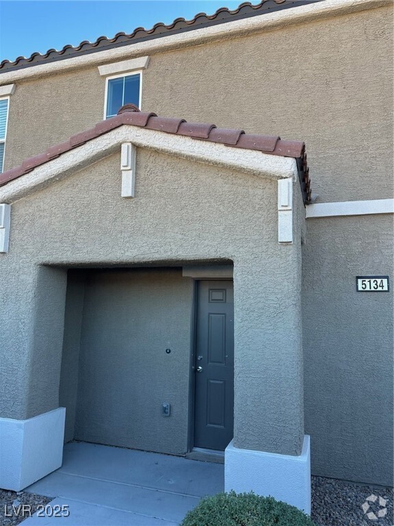 Cliffs at Dover Townhomes for Rent under 2,000 Las Vegas NV 3