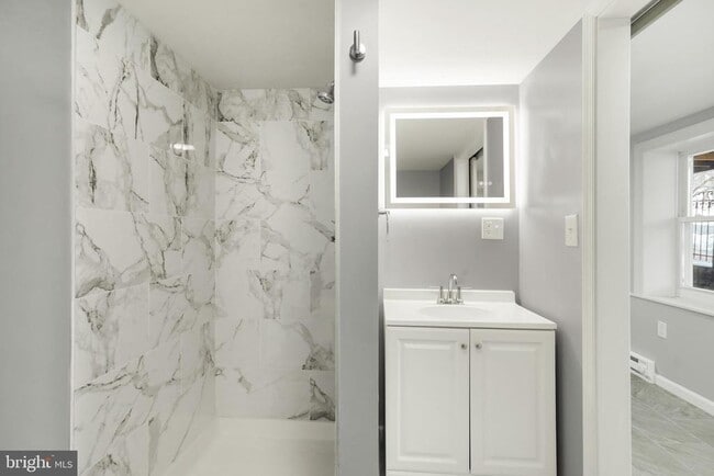 Photo - 1156 Franklin St Unidad 6