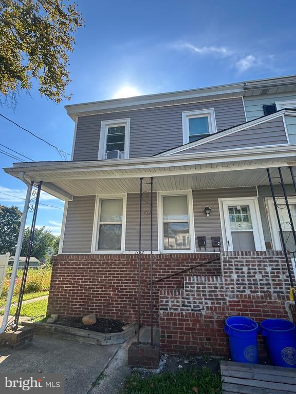 Photo - 1012 W 3rd St Casa