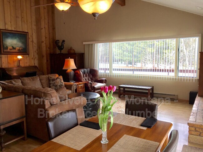Photo - 21800 Jones Rd
