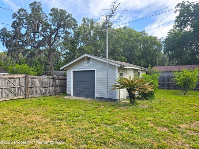 Photo - 501 Monroe Ave