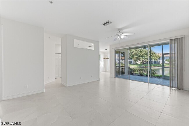 Photo - 800 Carrick Bend Cir