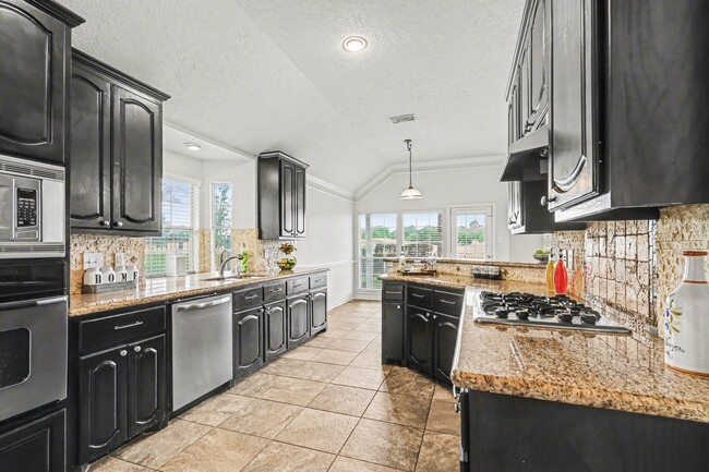 Photo - 16434 Red Crest Dr