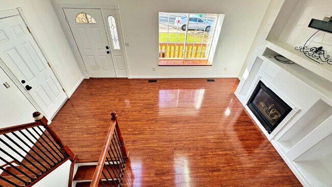 Photo - Large Deck & Fenced Backyard in this Lovely 3 Bed 2 Bath 2 Garage Home in Stone Ridge Park!!