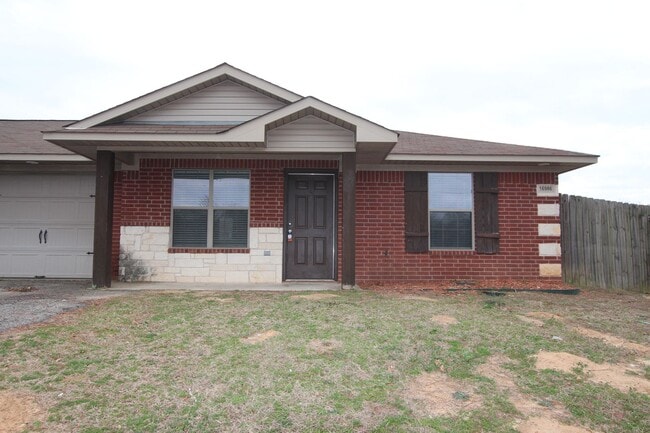 2 Bedroom Duplex for Rent in Lindale! - 2 Bedroom Duplex for Rent in Lindale! Apartment Unit 18067 Loring Ln