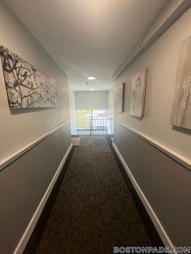 Building Photo - 132 Sherman St