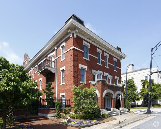 Photo - The Davenport Apartments