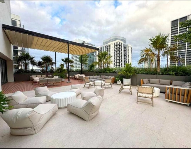 Photo - 601 N Miami Ave Unidad Luxury condo Miami Beach