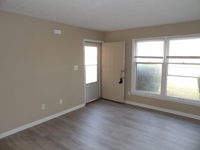 Photo - 115 Potomac Ct Unit B