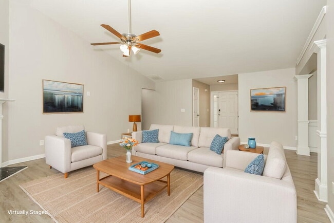 Photo - 402 Black Fox Dr