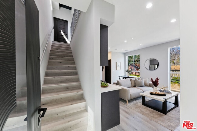 Photo - 15106 Roxford St Unit 13627