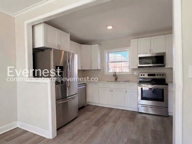 Photo - 1210 E 36th St