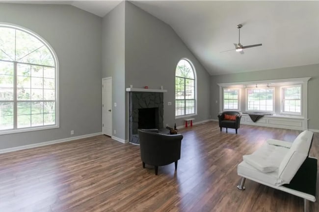 Leños de gas para loft - 418 Bolijeri Blvd Unidad A