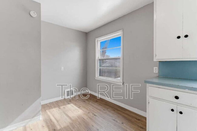 Photo - 813 Alvord Ave