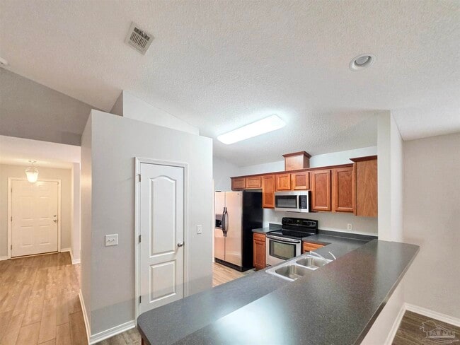 Photo - 690 Mozingo Ln