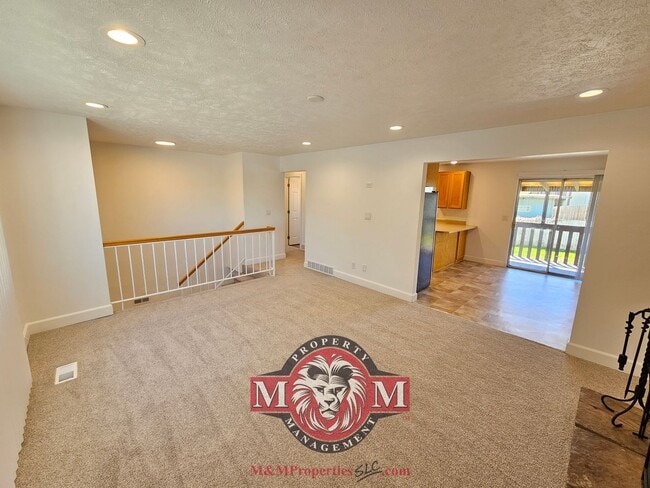 Photo - 4 Bd 2 Ba Home & Office in West Jordan