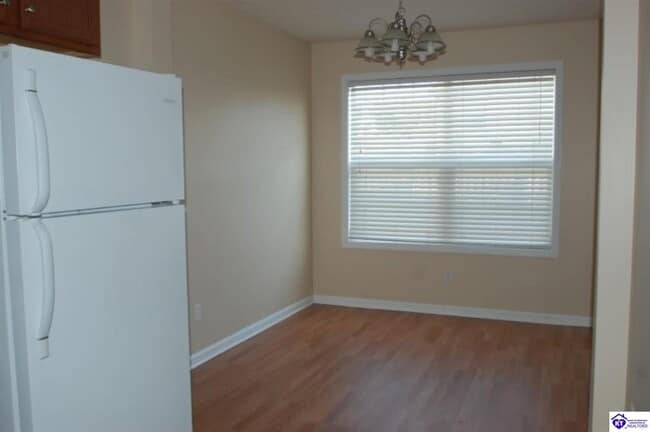 Photo - 118 Darby Woods Ct