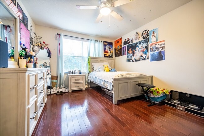 Photo - 26318 Cedar Pine Dr