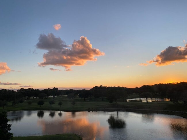 Photo - 3001 W Rolling Hills Cir Unit 501