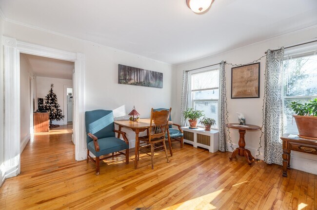 Photo - 145 Pine St Apartments Unit 2