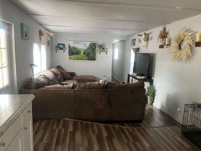 Photo - 1511 Gaines Rd