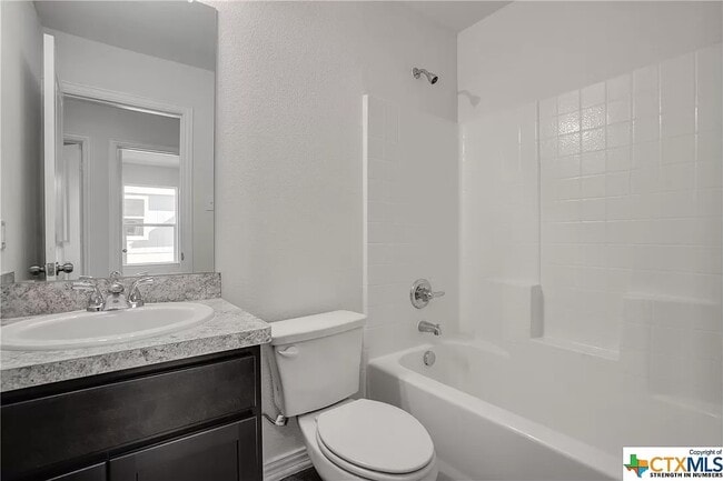 Photo - 1103 Attas Ave