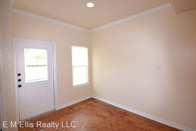 Photo - 3 br, 2 bath House - 6413 Aspen Hill