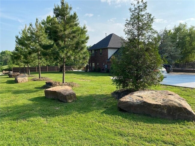 Photo - 6445 Dearing Rd