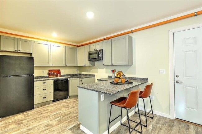 Photo - 327 Pine St Unit 2022
