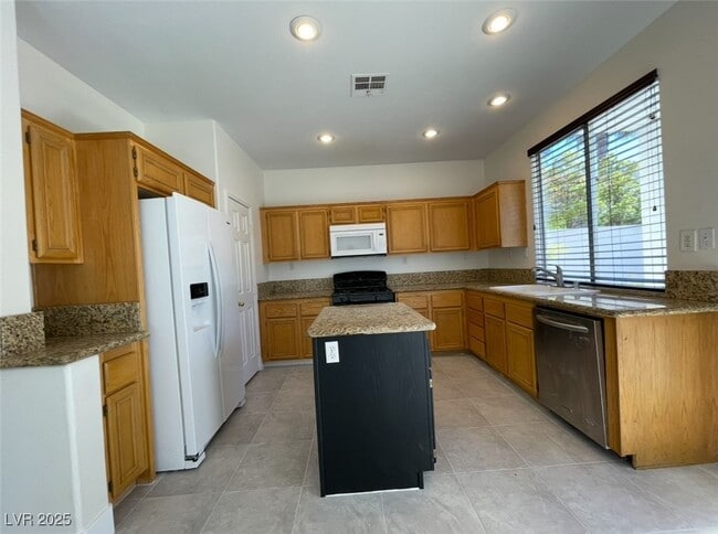 Photo - 2289 Surrey Meadows Ave