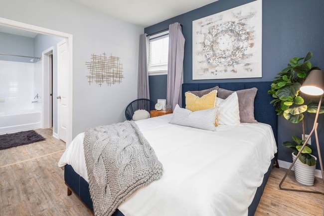 Photo - Luxe At 1820