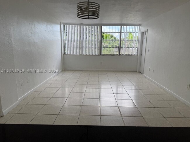 Building Photo - 2175 NE 170th St Unit 310
