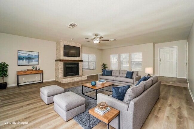 3438 Maitland