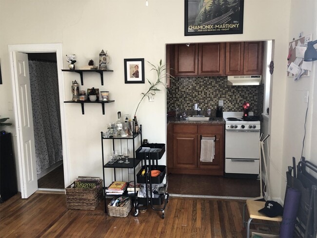 Photo - 927 Pine St Unit 302