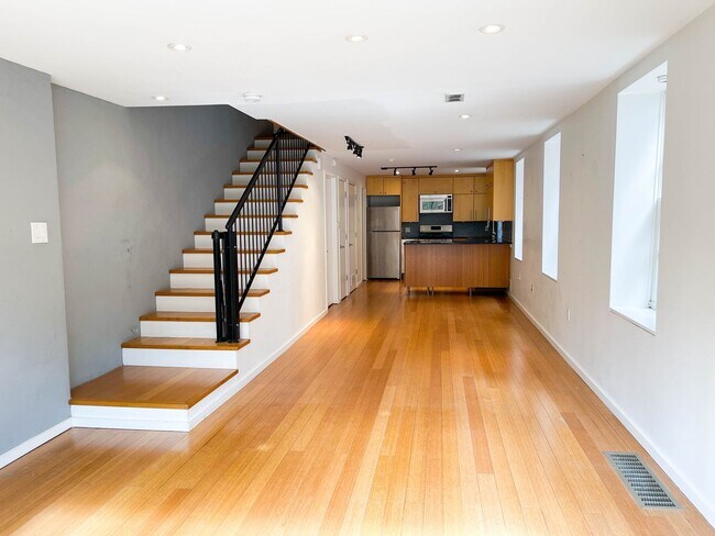 Photo - Beautiful 2-Bedroom Apartment in Rittenhou... Unidad 1R