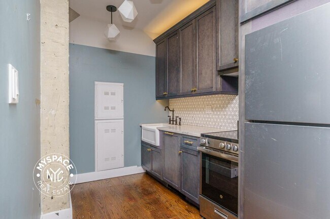 Photo - 187 Kent Ave Unidad 501