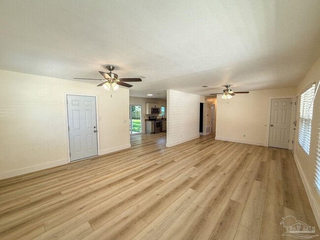 Photo - 1501 Croquet Dr