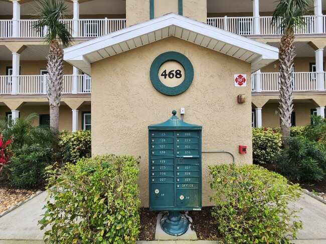 Beautiful 2/2 Bouchelle Condo with private... - Beautiful 2/2 Bouchelle Condo with private...